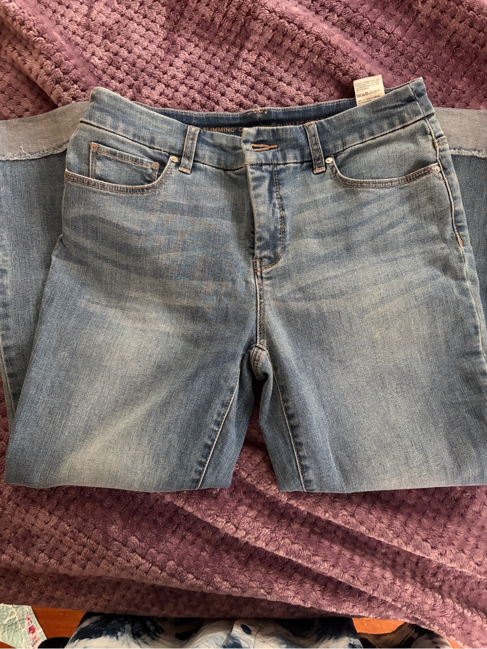 Chico's So Slimming Girlfriend Light Blue Ankle Crop Jeans sz 2 - 30” waist